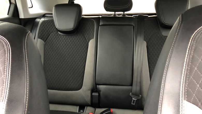 Vauxhall Grandland X 1.5 Turbo D SRi Nav 5dr Auto Diesel Hatchback